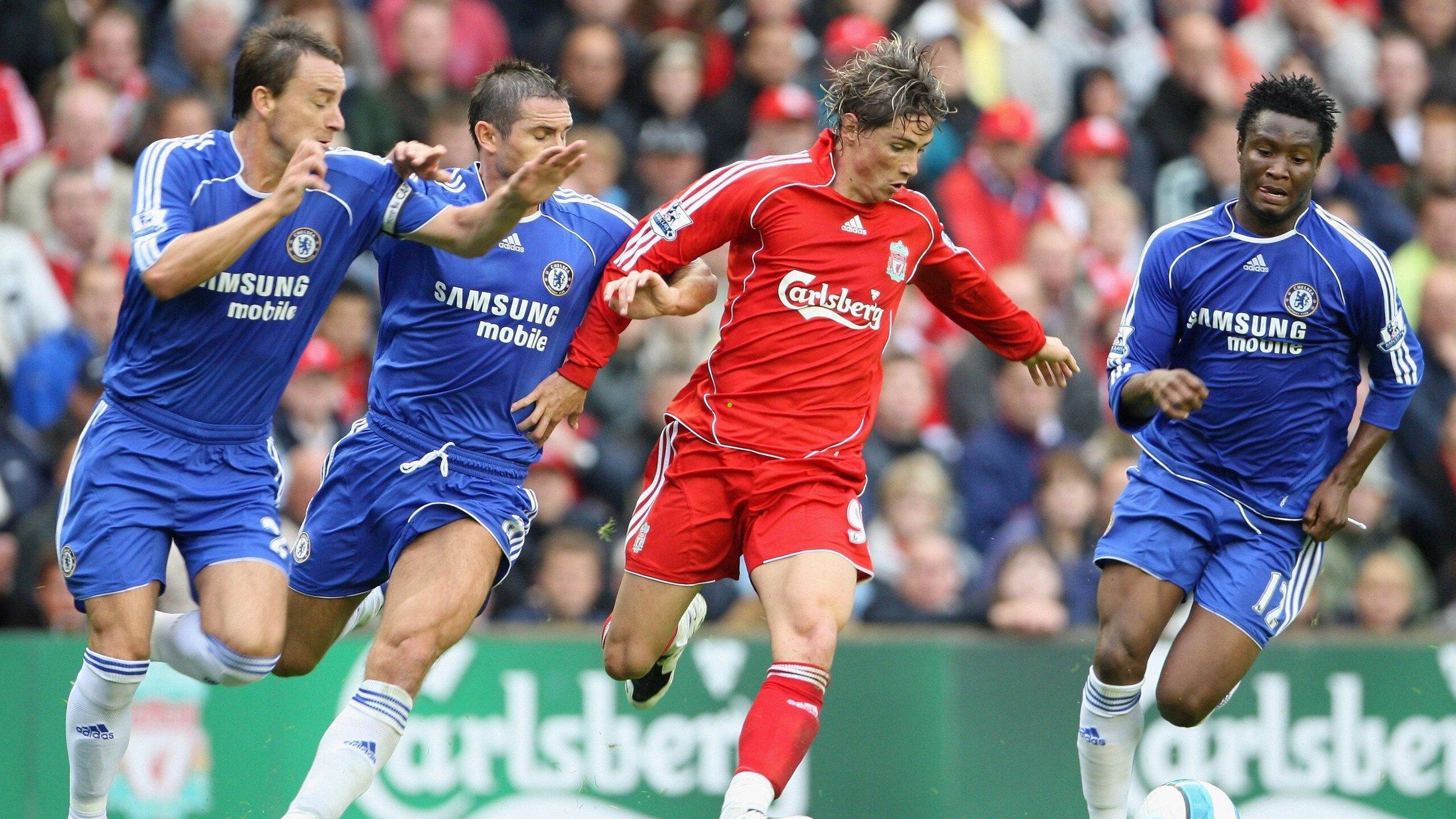 德转年度最佳右边锋候选揭晓，杜埃、奥利塞、萨拉赫与亚马尔激烈竞逐